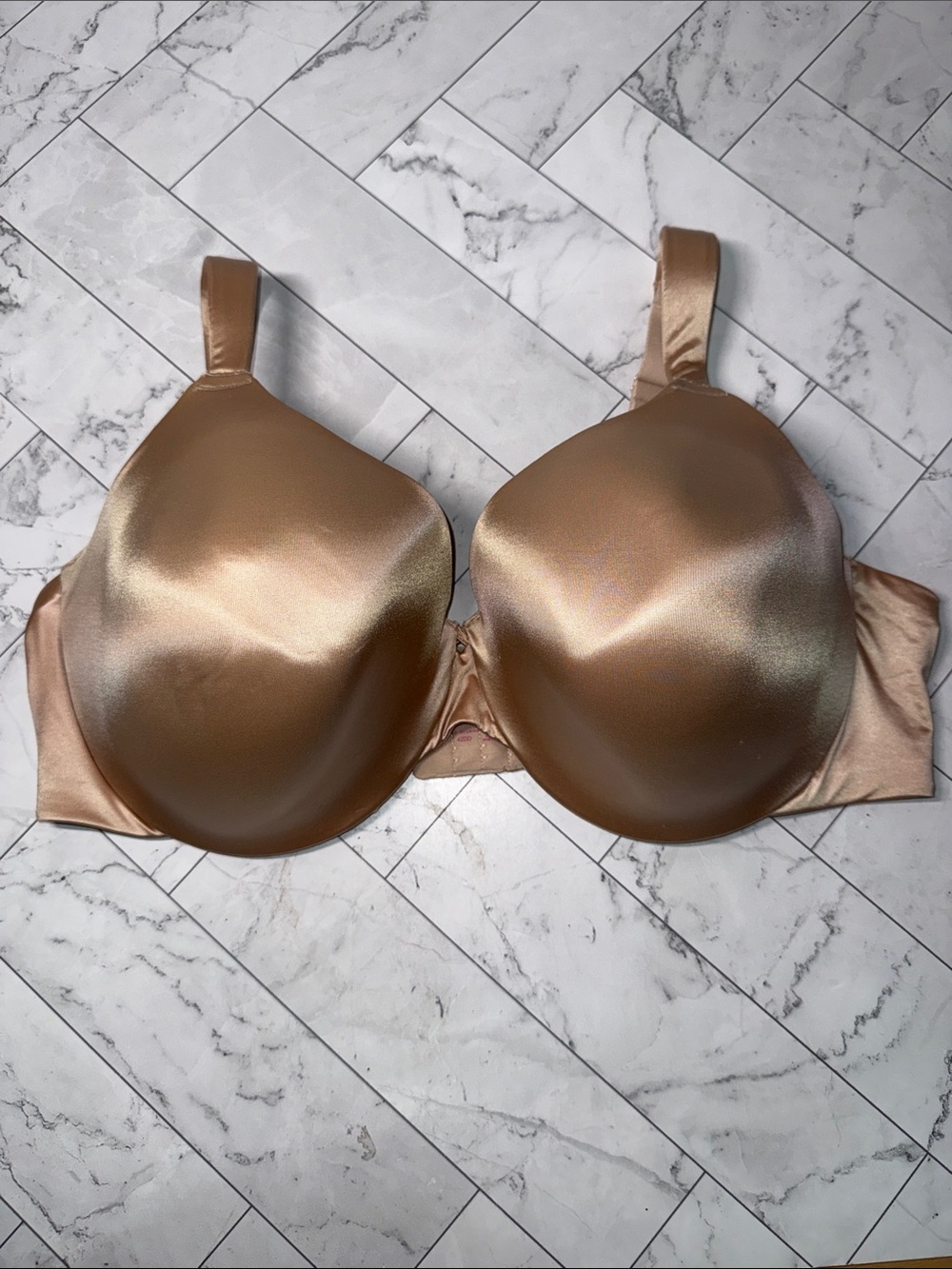 NWT Breezies Invisible Comfort Underwire T-shirt Bra Sunbeige 42DD